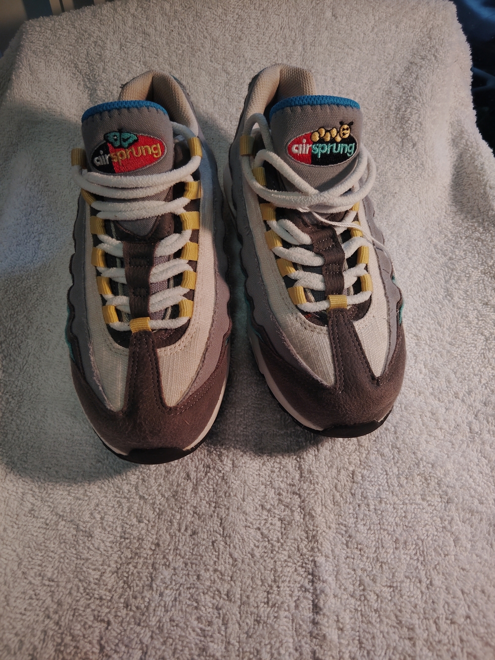 Nike Kids Multicolor Grey Brown Cream and Blue Sneakers